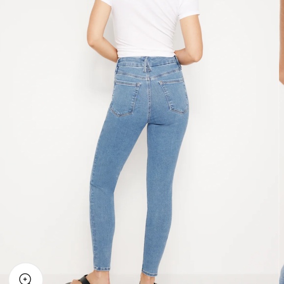 Good American Blue Skinny Jeans - Picture 3 of 8